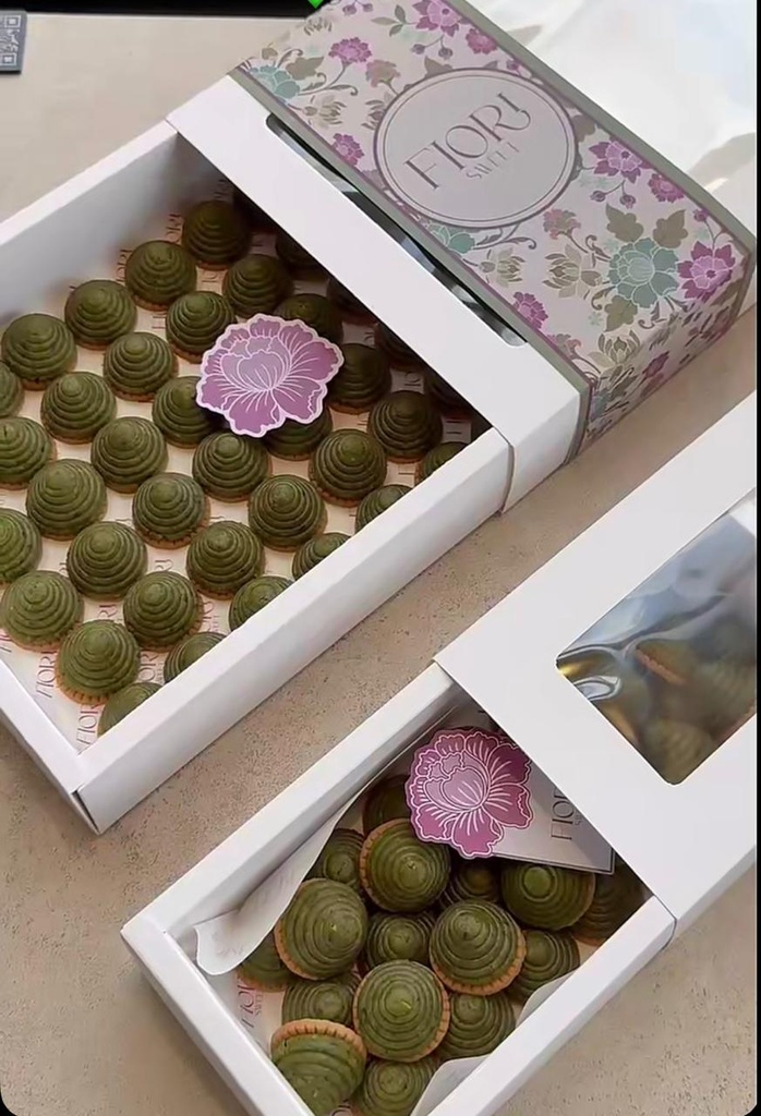 حلا الفستقية صغير فيوري سويت