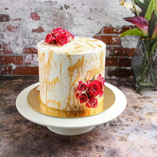 نيكد كيك فانيلا توت احمر