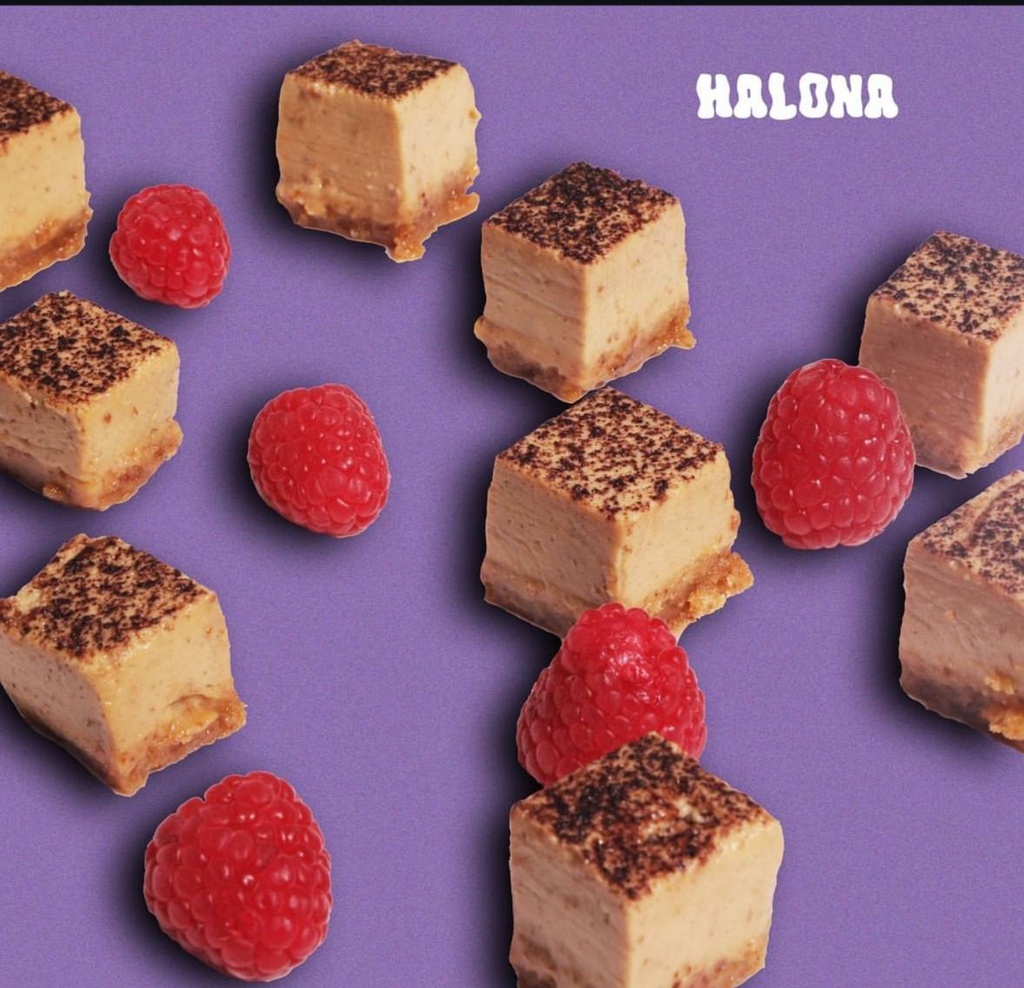 كرميلا هالونا