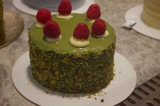 [1700352] نيكد كيك بستاشيو بالتوت صغير (ح)